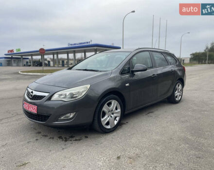 Серый Опель Астра, объемом двигателя 1.7 л и пробегом 200 тыс. км за 6599 $, фото 8 на Automoto.ua