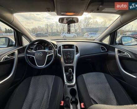 Серый Опель Астра, объемом двигателя 1.69 л и пробегом 208 тыс. км за 7699 $, фото 9 на Automoto.ua