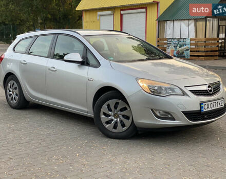 Серый Опель Астра, объемом двигателя 1.7 л и пробегом 248 тыс. км за 6999 $, фото 6 на Automoto.ua