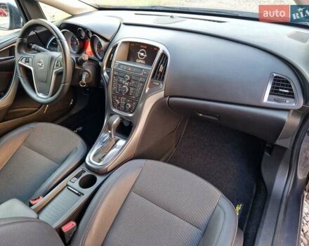 Серый Опель Астра, объемом двигателя 1.6 л и пробегом 184 тыс. км за 9900 $, фото 35 на Automoto.ua