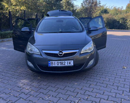 Сірий Опель Астра, об'ємом двигуна 1.7 л та пробігом 260 тис. км за 7700 $, фото 25 на Automoto.ua