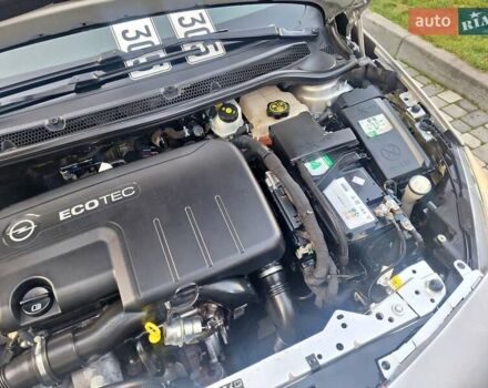 Серый Опель Астра, объемом двигателя 1.7 л и пробегом 270 тыс. км за 6750 $, фото 46 на Automoto.ua