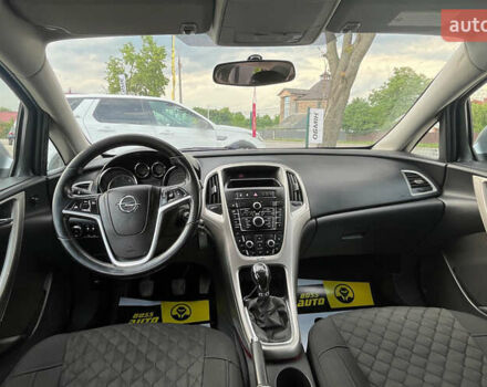 Серый Опель Астра, объемом двигателя 1.69 л и пробегом 243 тыс. км за 7500 $, фото 7 на Automoto.ua