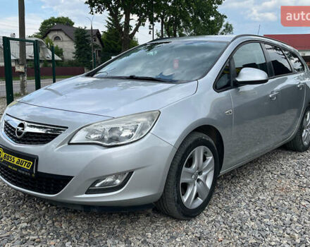 Серый Опель Астра, объемом двигателя 1.69 л и пробегом 243 тыс. км за 7500 $, фото 2 на Automoto.ua