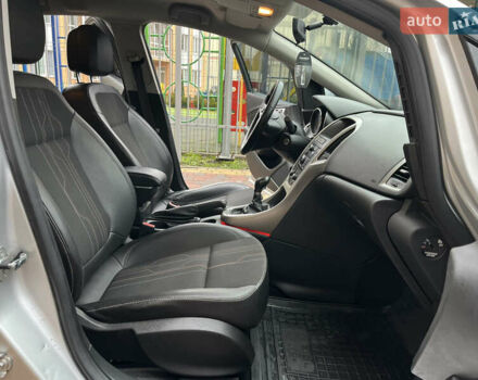 Серый Опель Астра, объемом двигателя 1.7 л и пробегом 257 тыс. км за 5850 $, фото 23 на Automoto.ua