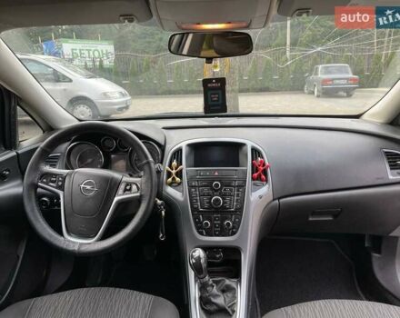 Серый Опель Астра, объемом двигателя 1.2 л и пробегом 306 тыс. км за 5900 $, фото 6 на Automoto.ua