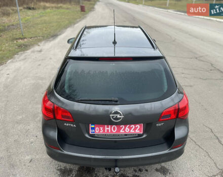 Серый Опель Астра, объемом двигателя 1.7 л и пробегом 200 тыс. км за 6599 $, фото 12 на Automoto.ua