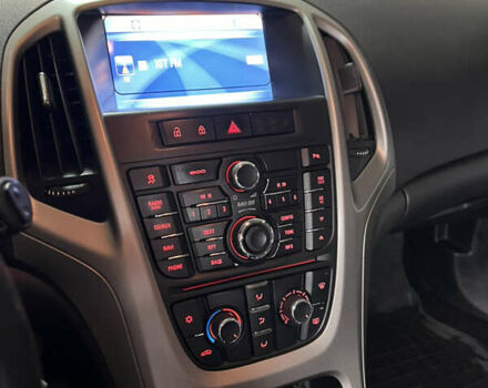 Серый Опель Астра, объемом двигателя 1.7 л и пробегом 255 тыс. км за 6200 $, фото 38 на Automoto.ua