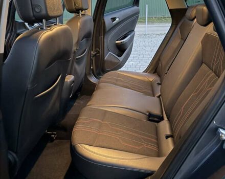 Серый Опель Астра, объемом двигателя 1.7 л и пробегом 215 тыс. км за 7350 $, фото 49 на Automoto.ua