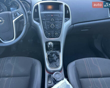 Серый Опель Астра, объемом двигателя 1.69 л и пробегом 180 тыс. км за 7500 $, фото 17 на Automoto.ua