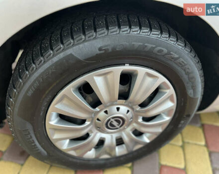 Серый Опель Астра, объемом двигателя 1.7 л и пробегом 257 тыс. км за 5850 $, фото 11 на Automoto.ua