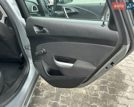 Сірий Опель Астра, об'ємом двигуна 1.7 л та пробігом 185 тис. км за 7500 $, фото 13 на Automoto.ua