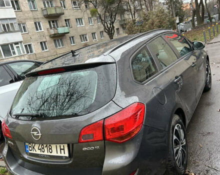 Серый Опель Астра, объемом двигателя 1.7 л и пробегом 231 тыс. км за 6600 $, фото 2 на Automoto.ua