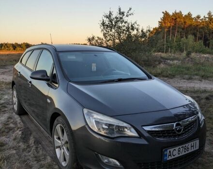 Серый Опель Астра, объемом двигателя 1.2 л и пробегом 261 тыс. км за 6500 $, фото 5 на Automoto.ua