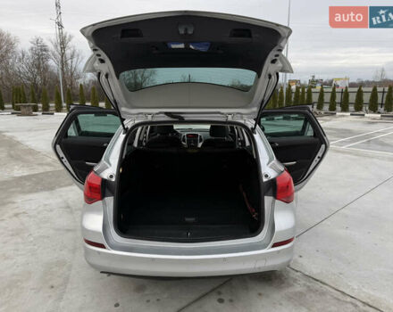 Серый Опель Астра, объемом двигателя 1.7 л и пробегом 245 тыс. км за 5700 $, фото 26 на Automoto.ua