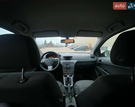 Сірий Опель Астра, об'ємом двигуна 1.7 л та пробігом 240 тис. км за 5018 $, фото 2 на Automoto.ua