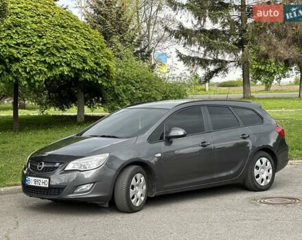 Серый Опель Астра, объемом двигателя 1.3 л и пробегом 220 тыс. км за 7100 $, фото 21 на Automoto.ua
