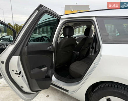 Серый Опель Астра, объемом двигателя 1.7 л и пробегом 245 тыс. км за 5700 $, фото 24 на Automoto.ua