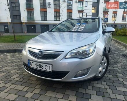 Серый Опель Астра, объемом двигателя 1.7 л и пробегом 270 тыс. км за 6750 $, фото 1 на Automoto.ua
