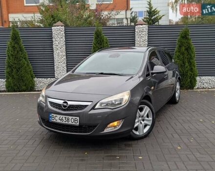 Опель Астра 2012 в Черкассах на Automoto.ua Серый Опель Астра, объемом двигателя 1.7 л и пробегом 236 тыс. км за 7499 $, фото 4 на Automoto.ua