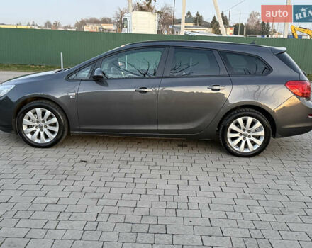 Серый Опель Астра, объемом двигателя 1.7 л и пробегом 215 тыс. км за 7350 $, фото 22 на Automoto.ua