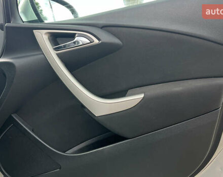 Серый Опель Астра, объемом двигателя 1.69 л и пробегом 243 тыс. км за 7500 $, фото 23 на Automoto.ua