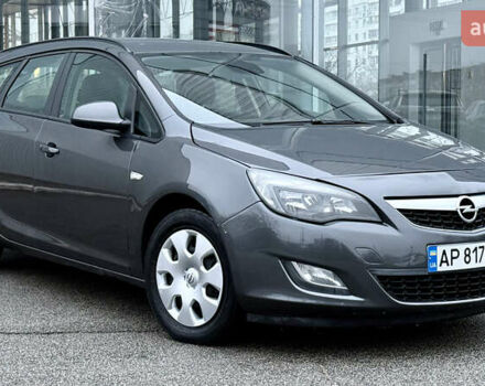 Сірий Опель Астра, об'ємом двигуна 1.3 л та пробігом 182 тис. км за 7300 $, фото 2 на Automoto.ua