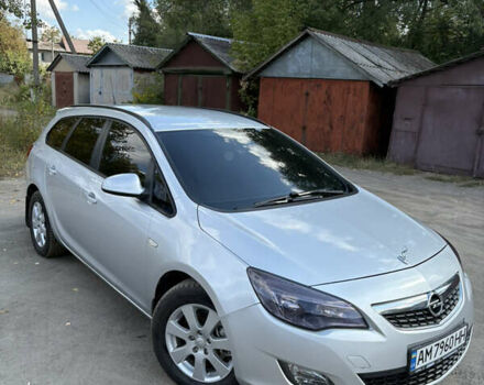 Опель Астра 2012 в Малине на Automoto.ua Серый Опель Астра, объемом двигателя 1.69 л и пробегом 235 тыс. км за 7600 $, фото 8 на Automoto.ua