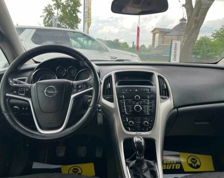 Серый Опель Астра, объемом двигателя 1.7 л и пробегом 243 тыс. км за 7500 $, фото 16 на Automoto.ua