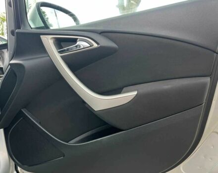 Серый Опель Астра, объемом двигателя 1.7 л и пробегом 243 тыс. км за 7500 $, фото 19 на Automoto.ua