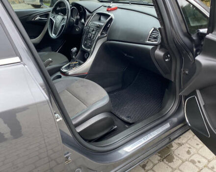 Серый Опель Астра, объемом двигателя 1.7 л и пробегом 327 тыс. км за 7800 $, фото 14 на Automoto.ua