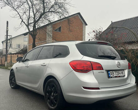 Серый Опель Астра, объемом двигателя 1.7 л и пробегом 255 тыс. км за 6200 $, фото 7 на Automoto.ua