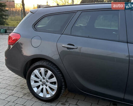 Серый Опель Астра, объемом двигателя 1.7 л и пробегом 215 тыс. км за 7350 $, фото 29 на Automoto.ua