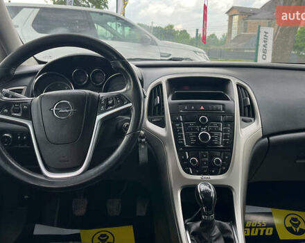 Серый Опель Астра, объемом двигателя 1.69 л и пробегом 243 тыс. км за 7500 $, фото 8 на Automoto.ua