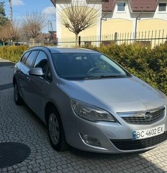 Сірий Опель Астра, об'ємом двигуна 1.7 л та пробігом 378 тис. км за 6500 $, фото 2 на Automoto.ua