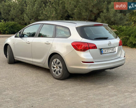 Серый Опель Астра, объемом двигателя 1.7 л и пробегом 248 тыс. км за 6999 $, фото 3 на Automoto.ua