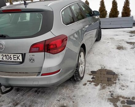 Серый Опель Астра, объемом двигателя 1.7 л и пробегом 270 тыс. км за 5500 $, фото 7 на Automoto.ua