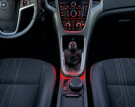 Серый Опель Астра, объемом двигателя 1.7 л и пробегом 215 тыс. км за 7350 $, фото 35 на Automoto.ua