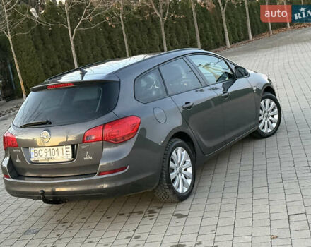Серый Опель Астра, объемом двигателя 1.7 л и пробегом 215 тыс. км за 7350 $, фото 10 на Automoto.ua