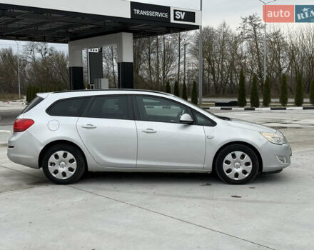 Серый Опель Астра, объемом двигателя 1.7 л и пробегом 245 тыс. км за 5700 $, фото 3 на Automoto.ua