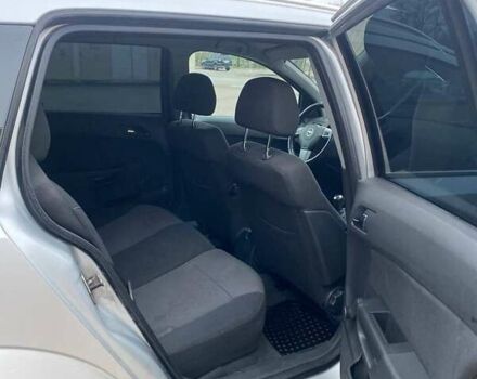 Сірий Опель Астра, об'ємом двигуна 1.7 л та пробігом 240 тис. км за 5018 $, фото 4 на Automoto.ua