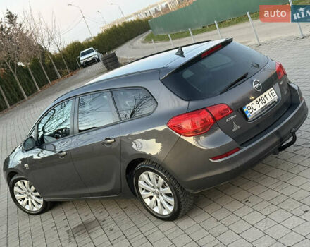 Серый Опель Астра, объемом двигателя 1.7 л и пробегом 215 тыс. км за 7350 $, фото 3 на Automoto.ua