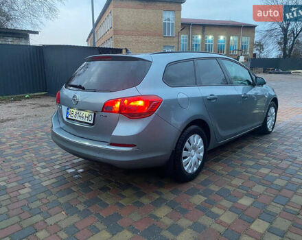 Серый Опель Астра, объемом двигателя 1.7 л и пробегом 320 тыс. км за 6700 $, фото 4 на Automoto.ua