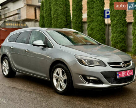 Опель Астра 2013 в Ровно на Automoto.ua Серый Опель Астра, объемом двигателя 2 л и пробегом 224 тыс. км за 7999 $, фото 3 на Automoto.ua