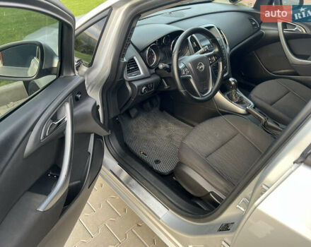 Сірий Опель Астра, об'ємом двигуна 1.7 л та пробігом 256 тис. км за 7300 $, фото 12 на Automoto.ua