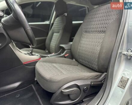 Серый Опель Астра, объемом двигателя 1.7 л и пробегом 208 тыс. км за 8800 $, фото 7 на Automoto.ua