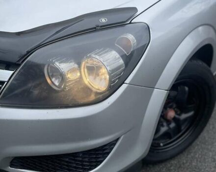 Серый Опель Астра, объемом двигателя 1.6 л и пробегом 235 тыс. км за 6299 $, фото 2 на Automoto.ua