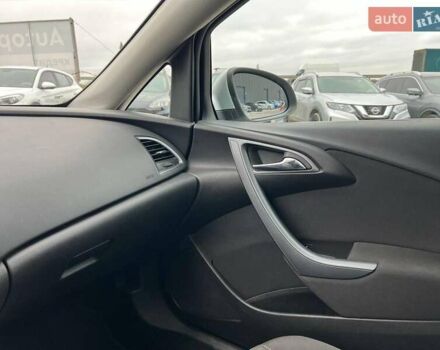 Серый Опель Астра, объемом двигателя 1.7 л и пробегом 330 тыс. км за 4000 $, фото 31 на Automoto.ua