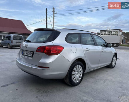 Серый Опель Астра, объемом двигателя 1.7 л и пробегом 264 тыс. км за 7200 $, фото 7 на Automoto.ua