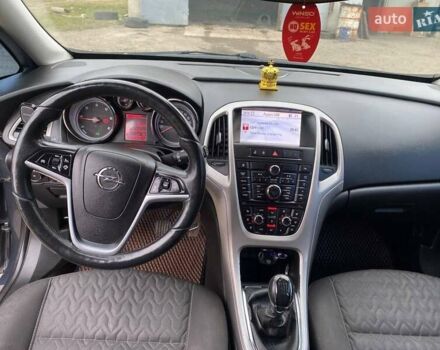 Опель Астра 2013 в Жовкве на Automoto.ua Серый Опель Астра, объемом двигателя 1.69 л и пробегом 280 тыс. км за 7100 $, фото 7 на Automoto.ua